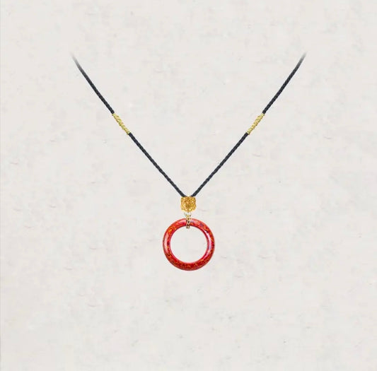 Gold-inlaid vermilion lacquer choker necklace